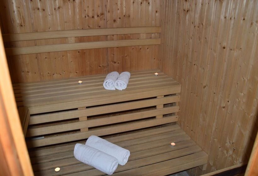 בית מלון כפרי Hani Zisi