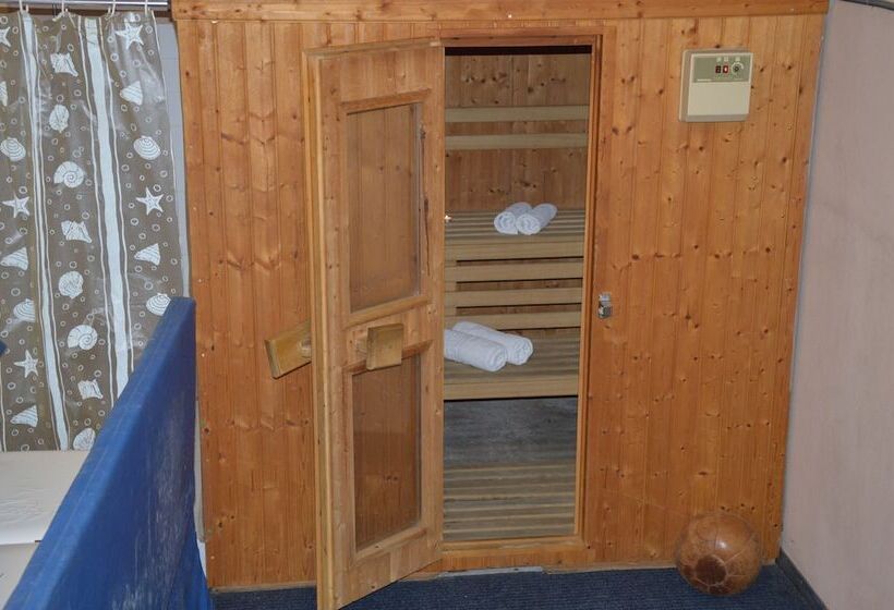 בית מלון כפרי Hani Zisi