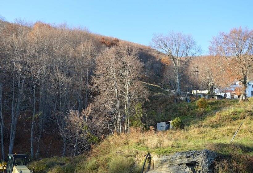 בית מלון כפרי Hani Zisi