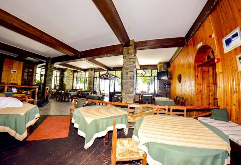 בית מלון כפרי Hani Zisi