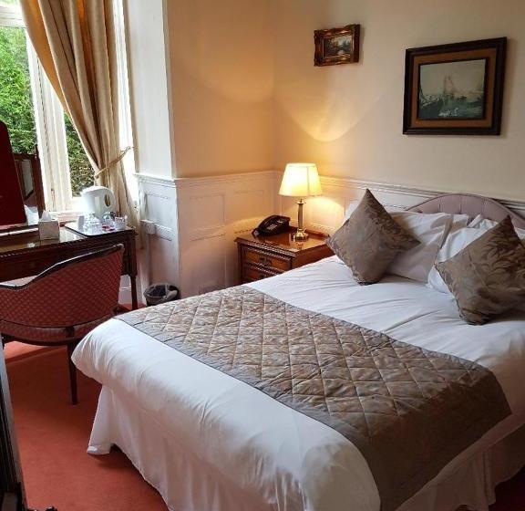 هتل Highley Manor