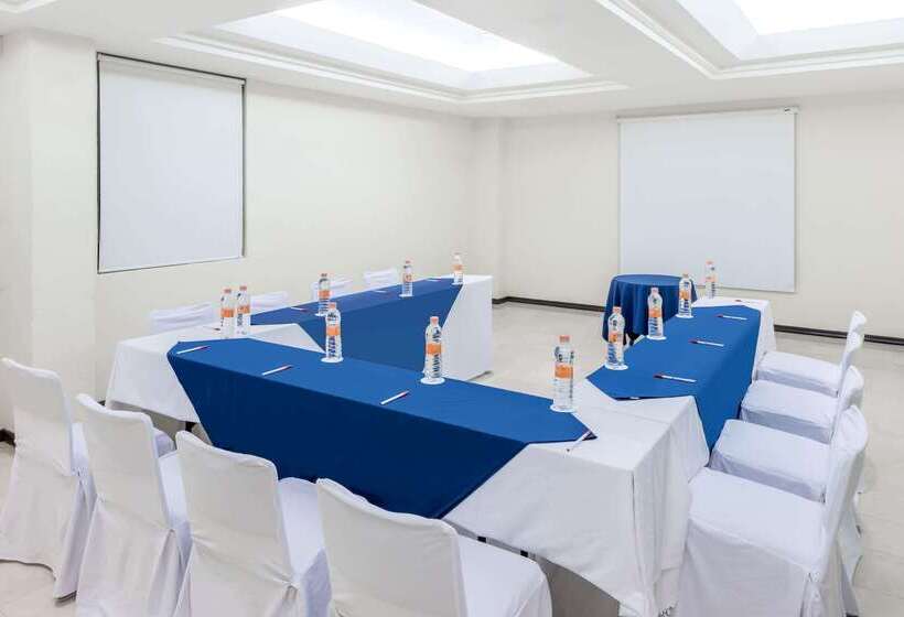 فندق Holiday Inn Express Culiacan, An Ihg