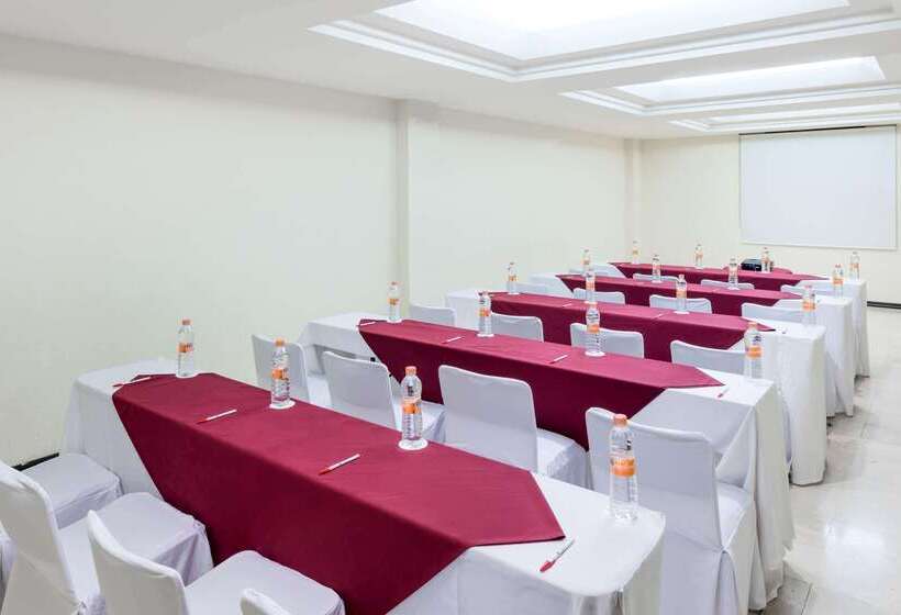 فندق Holiday Inn Express Culiacan, An Ihg