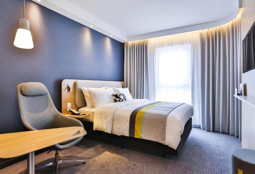 فندق Holiday Inn Express Karlsruhe   City Park, An Ihg