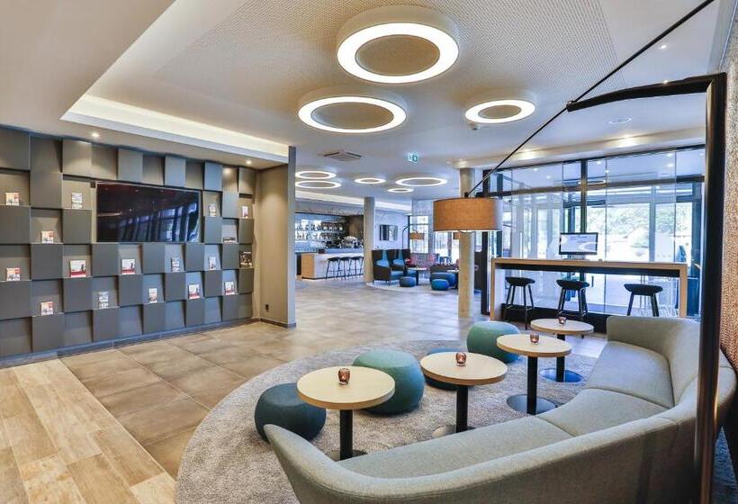 هتل Holiday Inn Express Karlsruhe   City Park, An Ihg