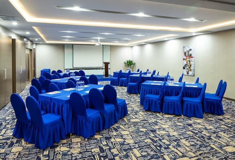 فندق Holiday Inn Express Shenyang North Station, An Ihg