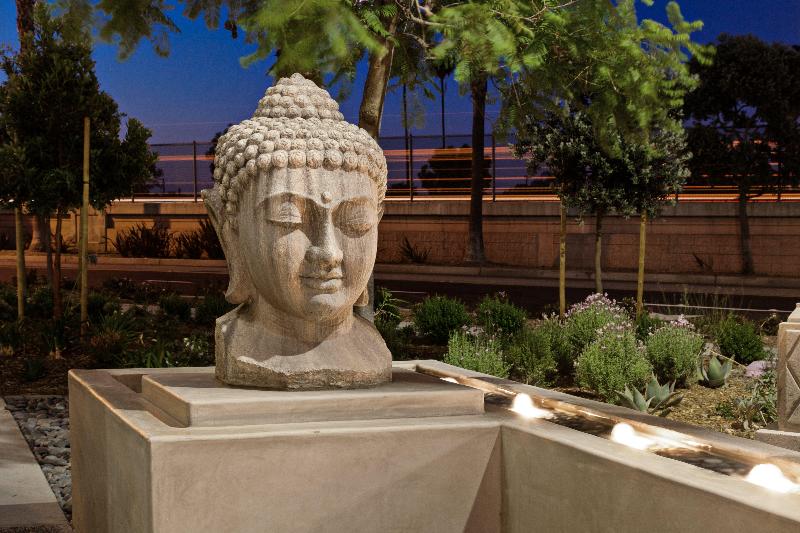 בית מלון כפרי Holiday Inn Express & Suites Anaheim Resort Area, An Ihg