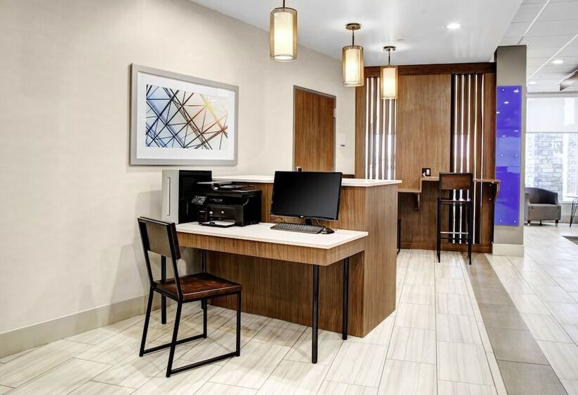 בית מלון כפרי Holiday Inn Express & Suites Coldwater, An Ihg