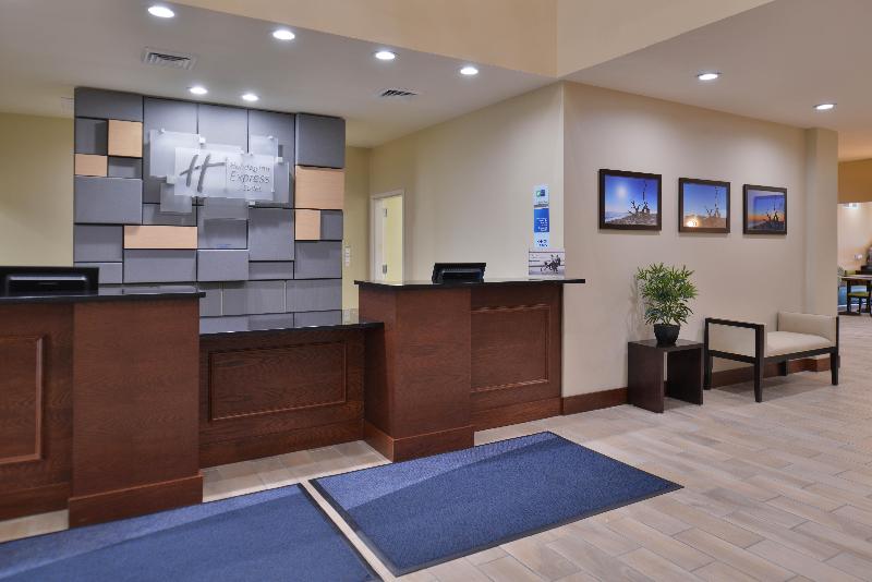 בית מלון כפרי Holiday Inn Express & Suites Dearborn Sw   Detroit Area, An Ihg