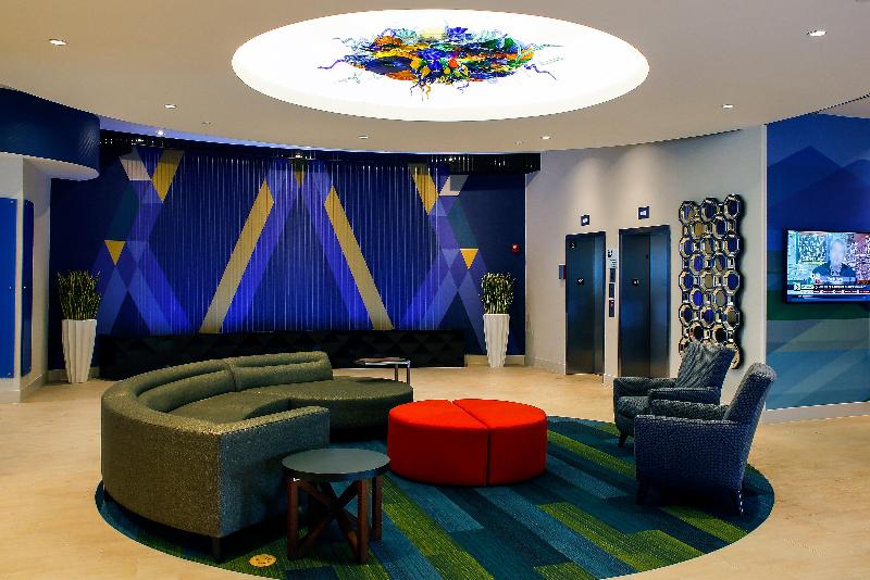 هتل Holiday Inn Express & Suites Louisville Downtown By Ihg