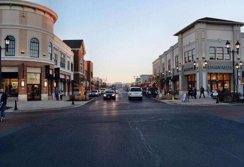 فندق Holiday Inn Express & Suites Toledo South   Perrysburg, An Ihg