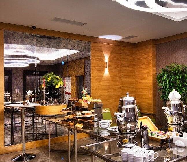 فندق Holiday Inn Istanbul   Kadikoy, An Ihg