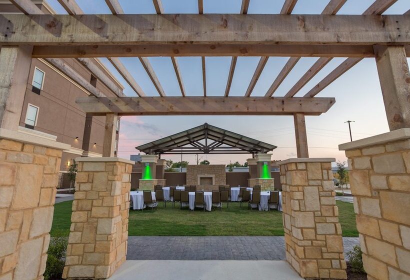 Отель Holiday Inn San Marcos Convention Center, An Ihg