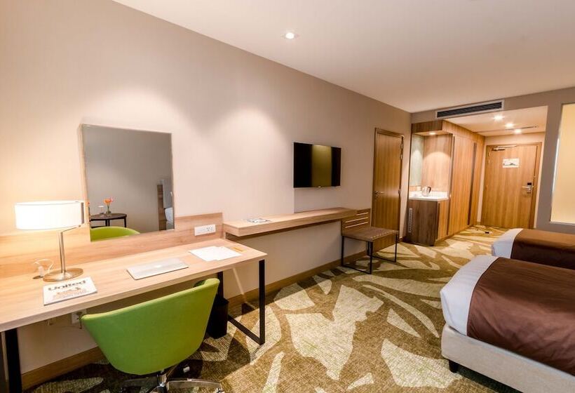 هتل Holiday Inn Ulaanbaatar, An Ihg