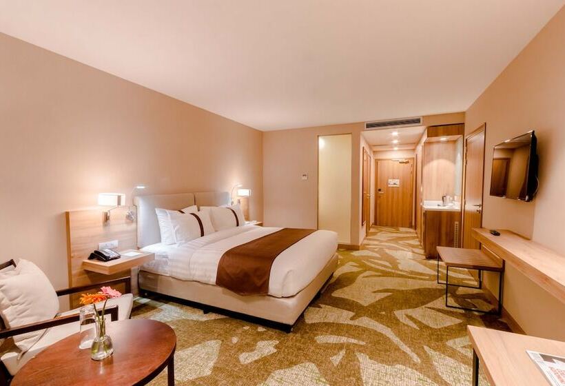 هتل Holiday Inn Ulaanbaatar, An Ihg