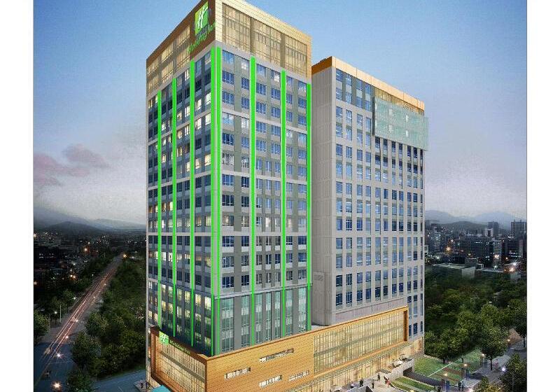 هتل Holiday Inn Ulaanbaatar, An Ihg