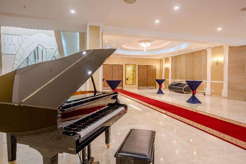 هتل Holiday Inn Ulaanbaatar, An Ihg