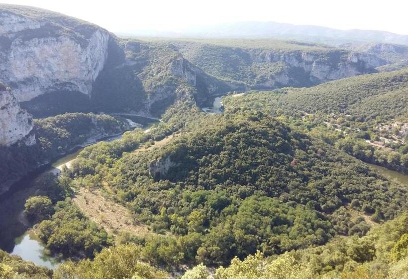 ホテル Hôtel La Gravenne