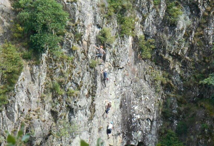 ホテル Hôtel La Gravenne