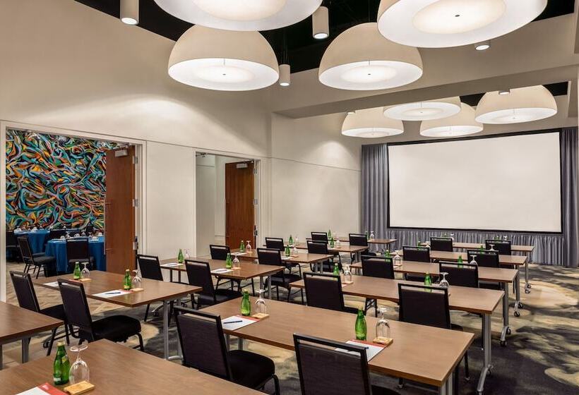 فندق Indigo Atlanta Downtown, An Ihg