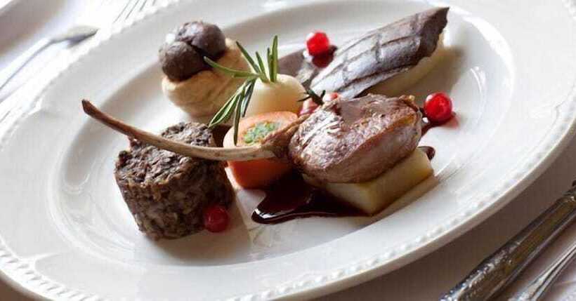 Отель Overwater Hall