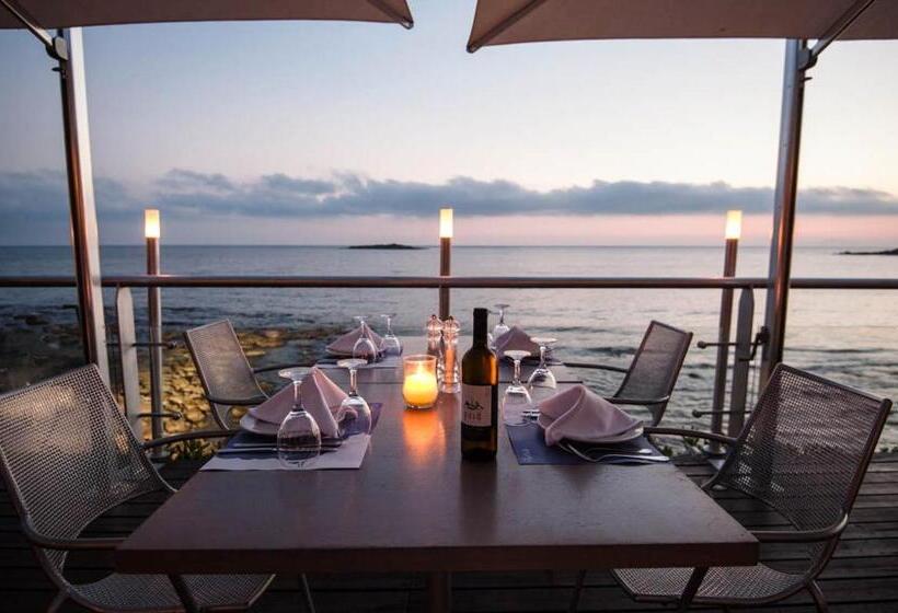 בית מלון כפרי Pheia, Vriniotis Resorts