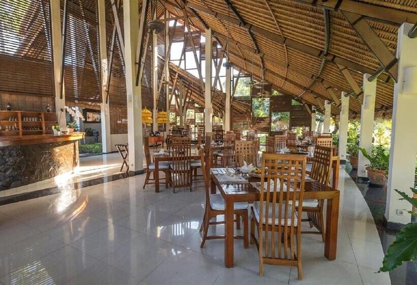 בית מלון כפרי Siddhartha Oceanfront Resort & Spa Bali