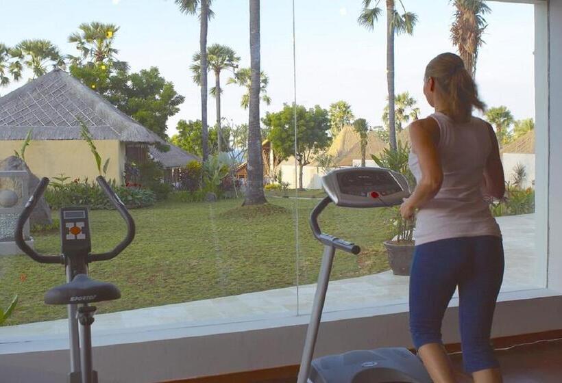 בית מלון כפרי Siddhartha Oceanfront Resort & Spa Bali