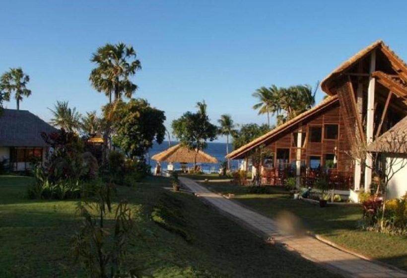 בית מלון כפרי Siddhartha Oceanfront Resort & Spa Bali