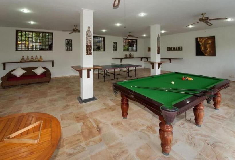 בית מלון כפרי Siddhartha Oceanfront Resort & Spa Bali