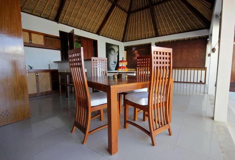 בית מלון כפרי Siddhartha Oceanfront Resort & Spa Bali