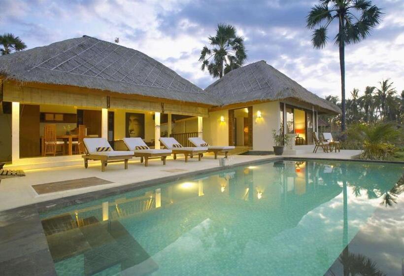 בית מלון כפרי Siddhartha Oceanfront Resort & Spa Bali