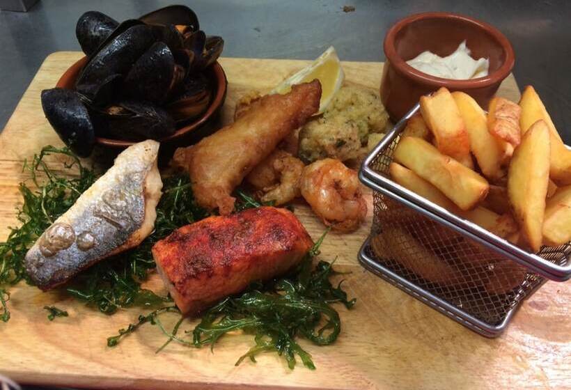 ホテル The Avenue Restaurant At The Victoria Inn