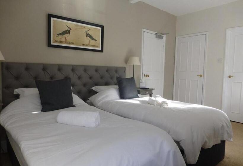 בית מלון כפרי The Bathurst Arms