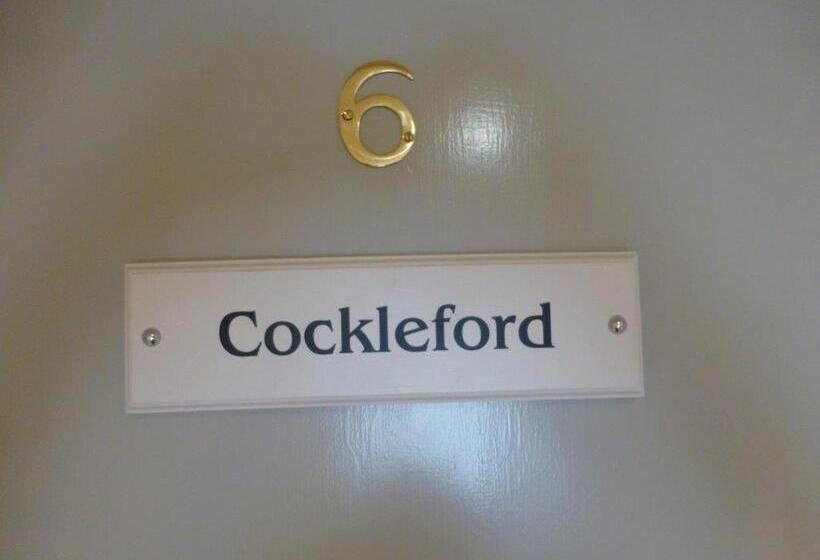 בית מלון כפרי The Bathurst Arms