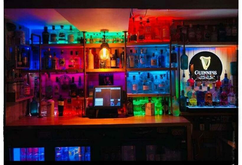 فندق The Blackhorse Accommodation