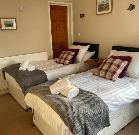 Отель The Board Inn