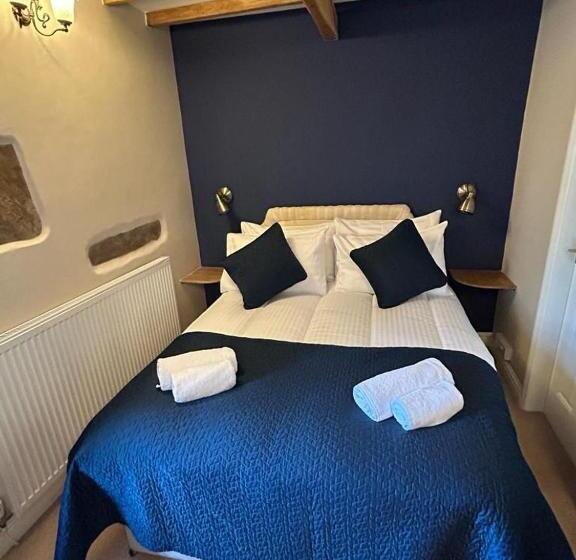 Отель The Board Inn