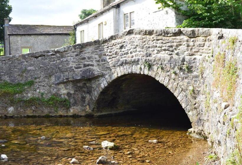호텔 The Buck Inn, Malham