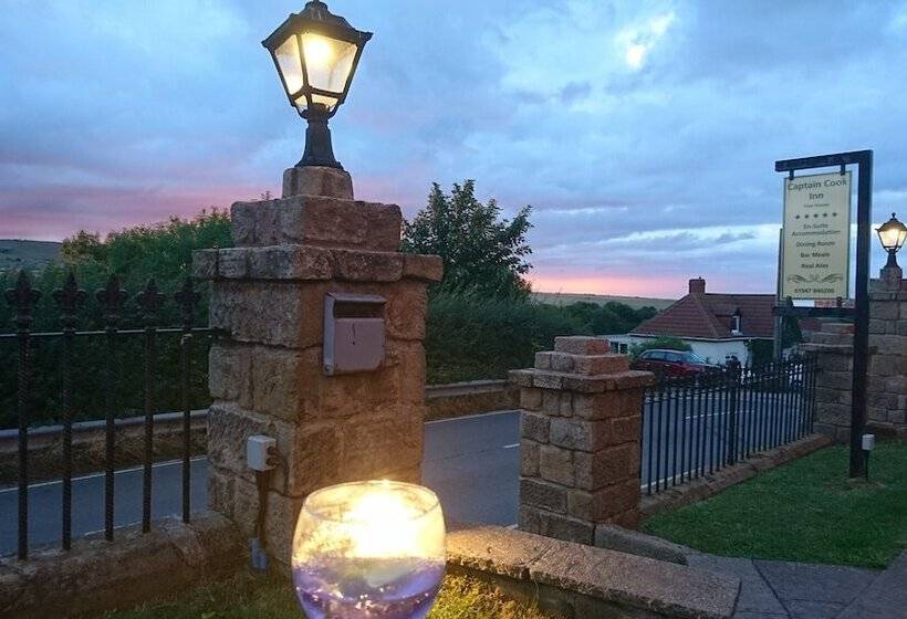 فندق The Captain Cook Inn