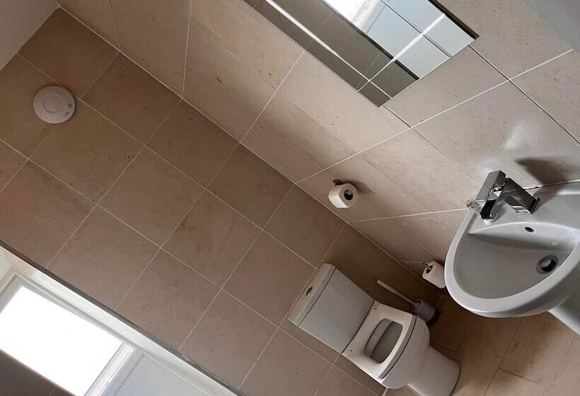 فندق The Captain Cook Inn