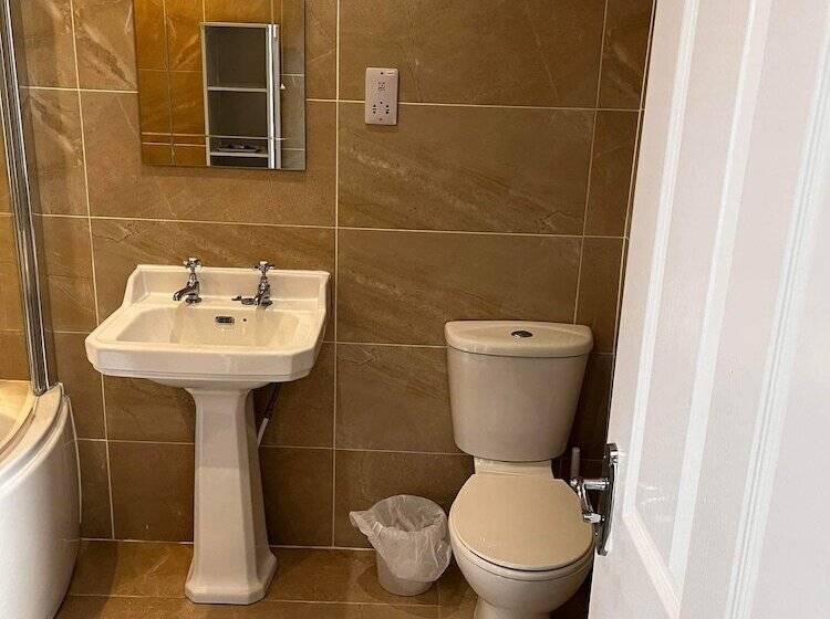 فندق The Captain Cook Inn