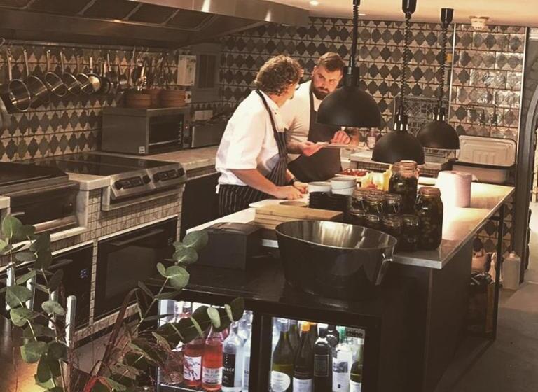 ホテル The Crescent Turner