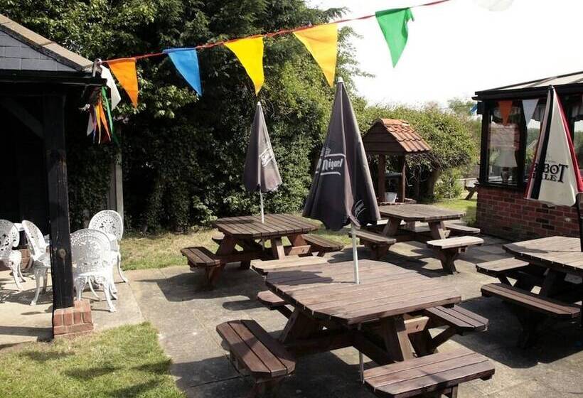 Отель The Kicking Dickey