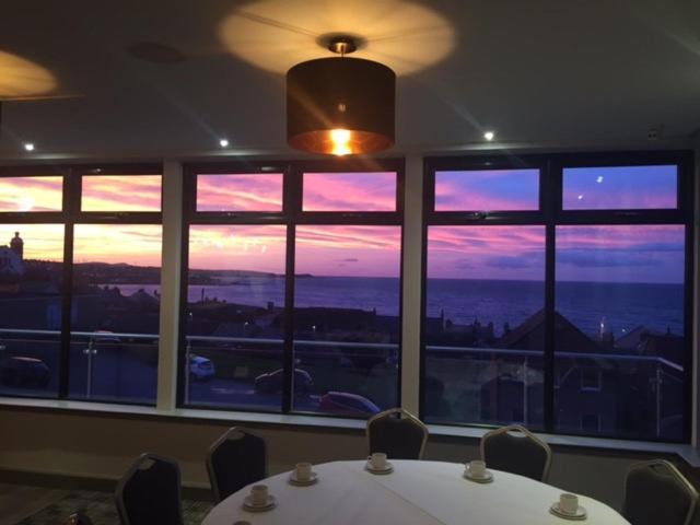 The Knowes Hotel & Restaurant