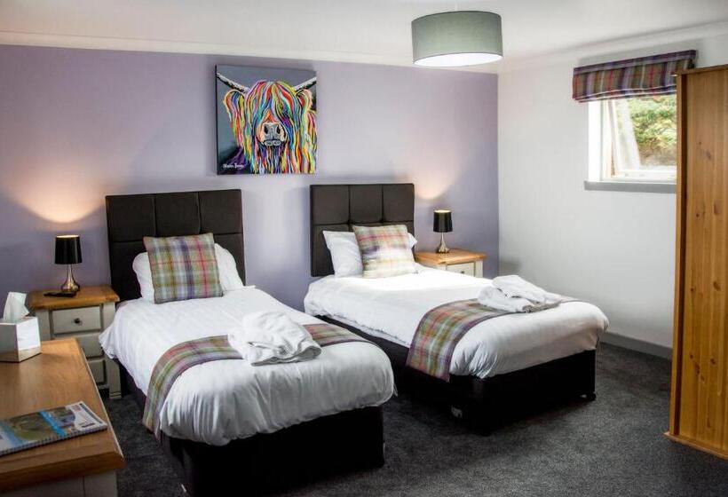 The Knowes Hotel & Restaurant