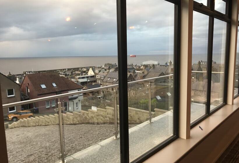 The Knowes Hotel & Restaurant