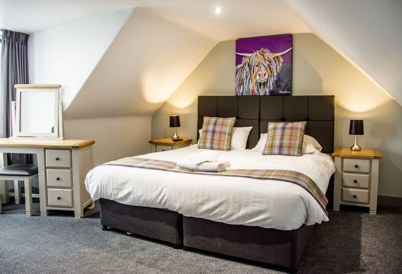 The Knowes Hotel & Restaurant