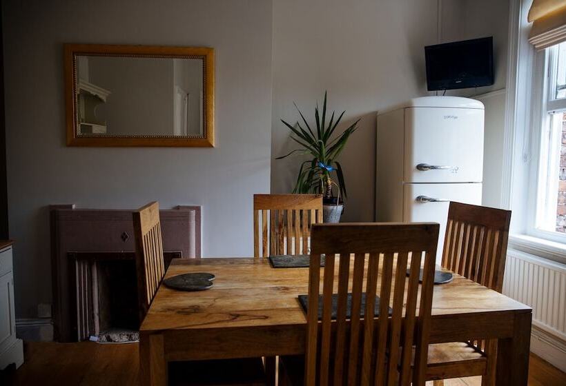 Отель The Lighthorseman