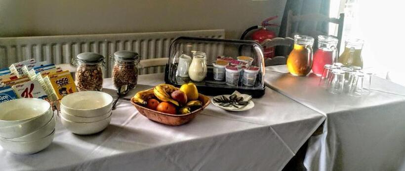 Отель The Manor House Inn